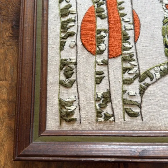 Vintage 1970s crewel embroidered owl - Picture 4 of 8